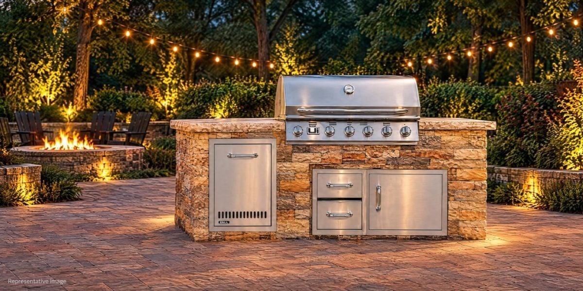 Outdoor kitchen designed and built by Fun Outdoor Living